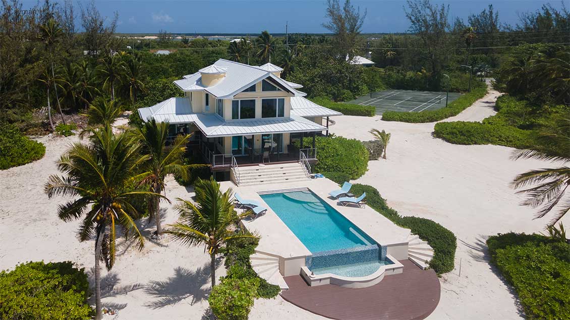 A one-of-a-kind beachfront estate, Villa Maria boasts an exceptional setting.