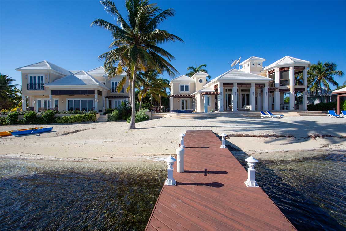 Compound Kai, beachfront estate in Grand Cayman