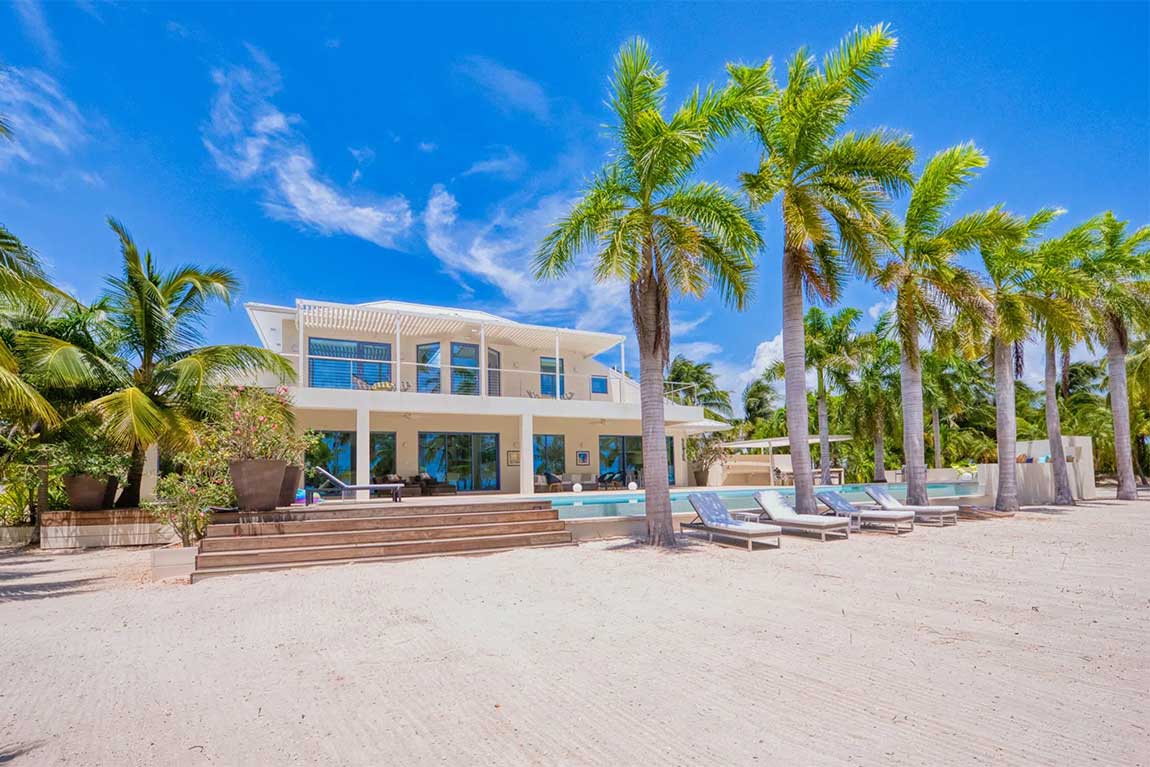 Kai Rose beachfront villa in Grand Cayman