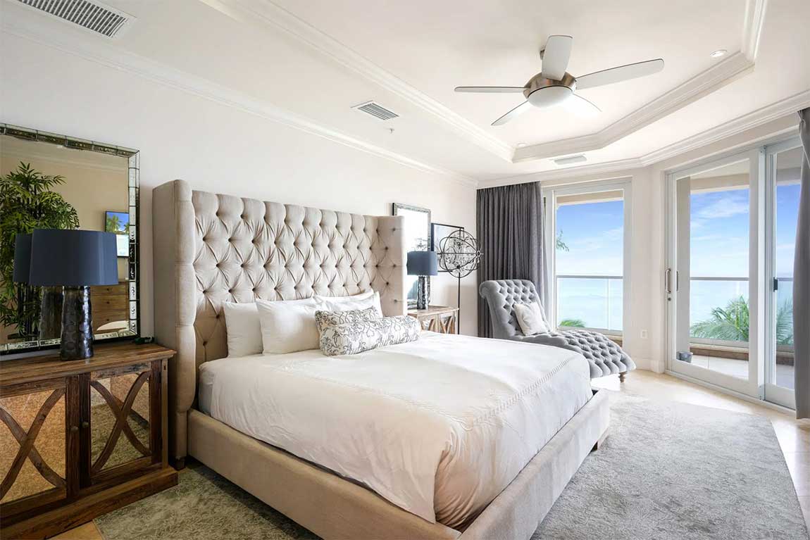 Sea Breeze, Grand Cayman