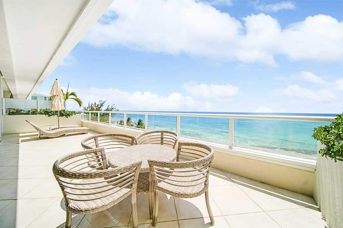 South Bay Beach Club, Seven Mile Beach