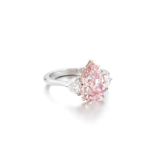 PEAR SHAPED FANCY LIGHT PINK DIAMOND 3.74 CARATS, NATURAL COLOR, VS1 CLARITY