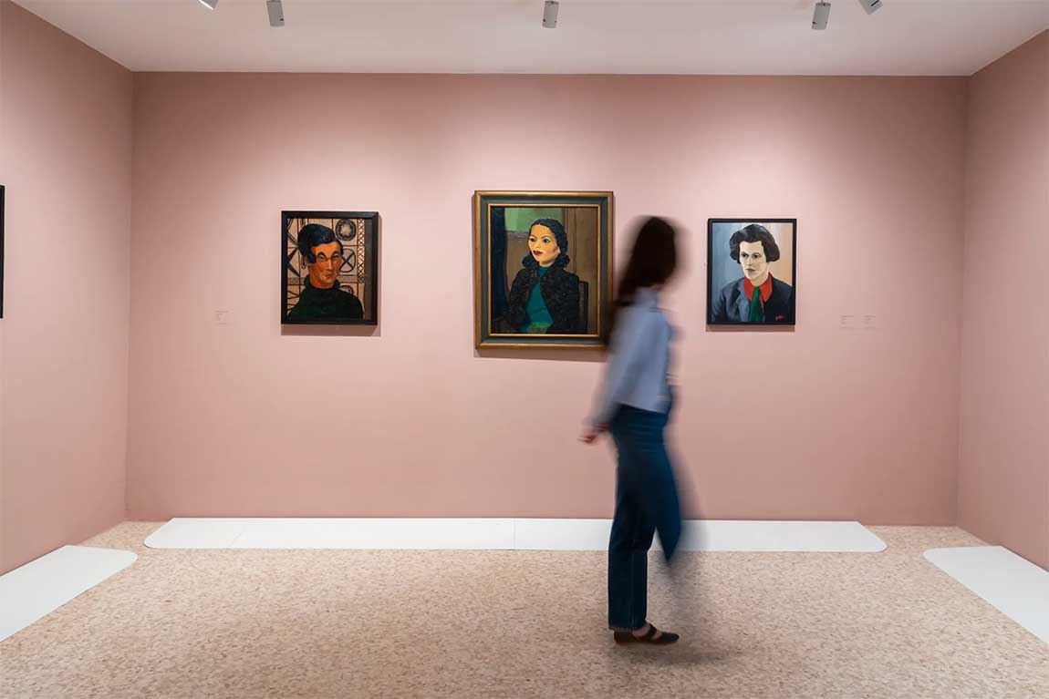 “Peggy Guggenheim in London: The Making of a Collector.”. Photograph: © Peggy Guggenheim Collection / Matteo De Fina