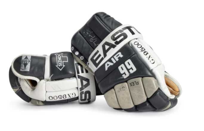 WAYNE GRETZKY LOS ANGELES KINGS 1993 CLARENCE CAMPBELL CONFERENCE. ESTIMATED 10,000 - 15,000 USD.